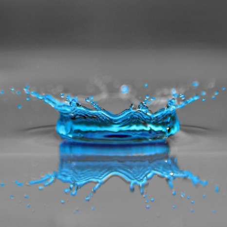 于正微博小号帐号是怎么回事? 真的是在美国得子吗?